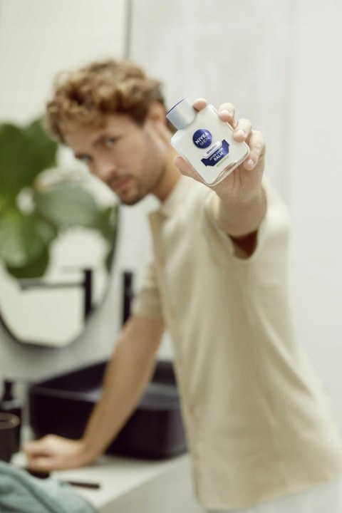 NIVEA PEAU SENSIBLE APAISANT Łagodzący balsam po goleniu 100ml NIEMCY NIVEA PEAU SENSIBLE APAISANT Łagodzący balsam po goleniu 100ml NIEMCY